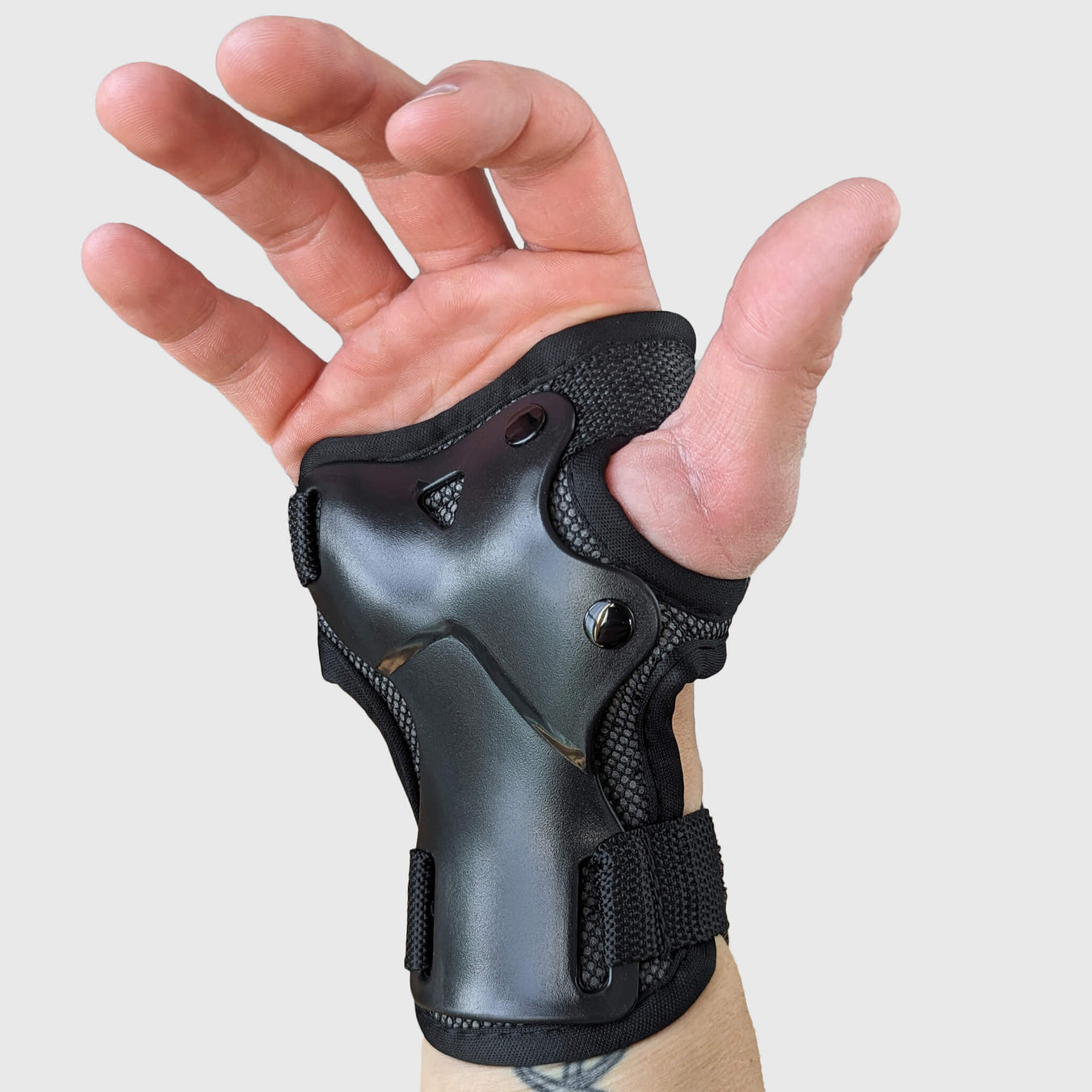 Rippl Plant-tec Wrist Guard on hand front shot, hand open